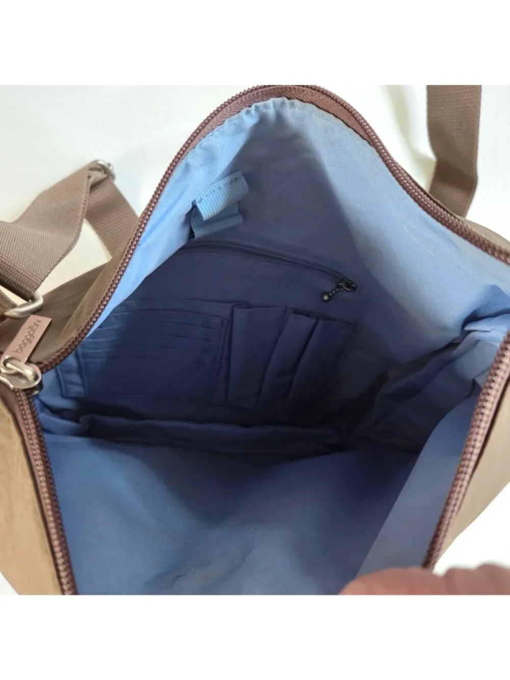 Baggallini Purse Brown Taupe Lightweight Travel Organizer Crossbody